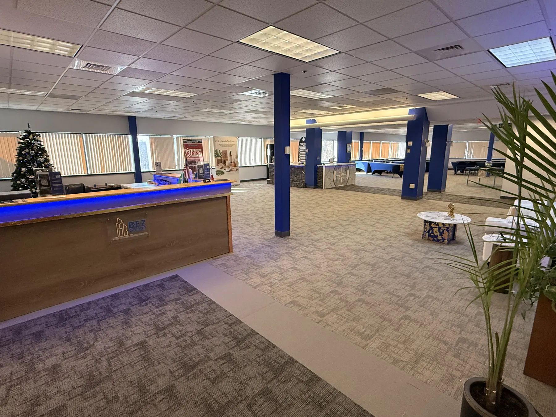 Lounge e área de trabalho da sede