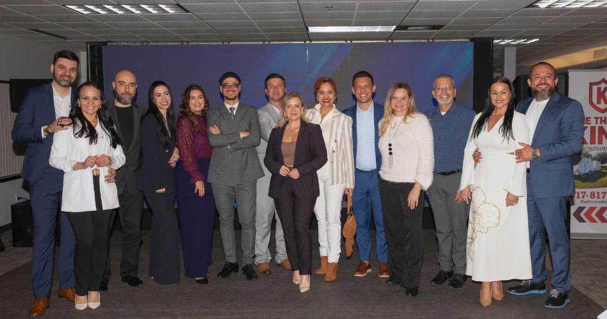 Membros da comunidade BEZ GROUP reunidos